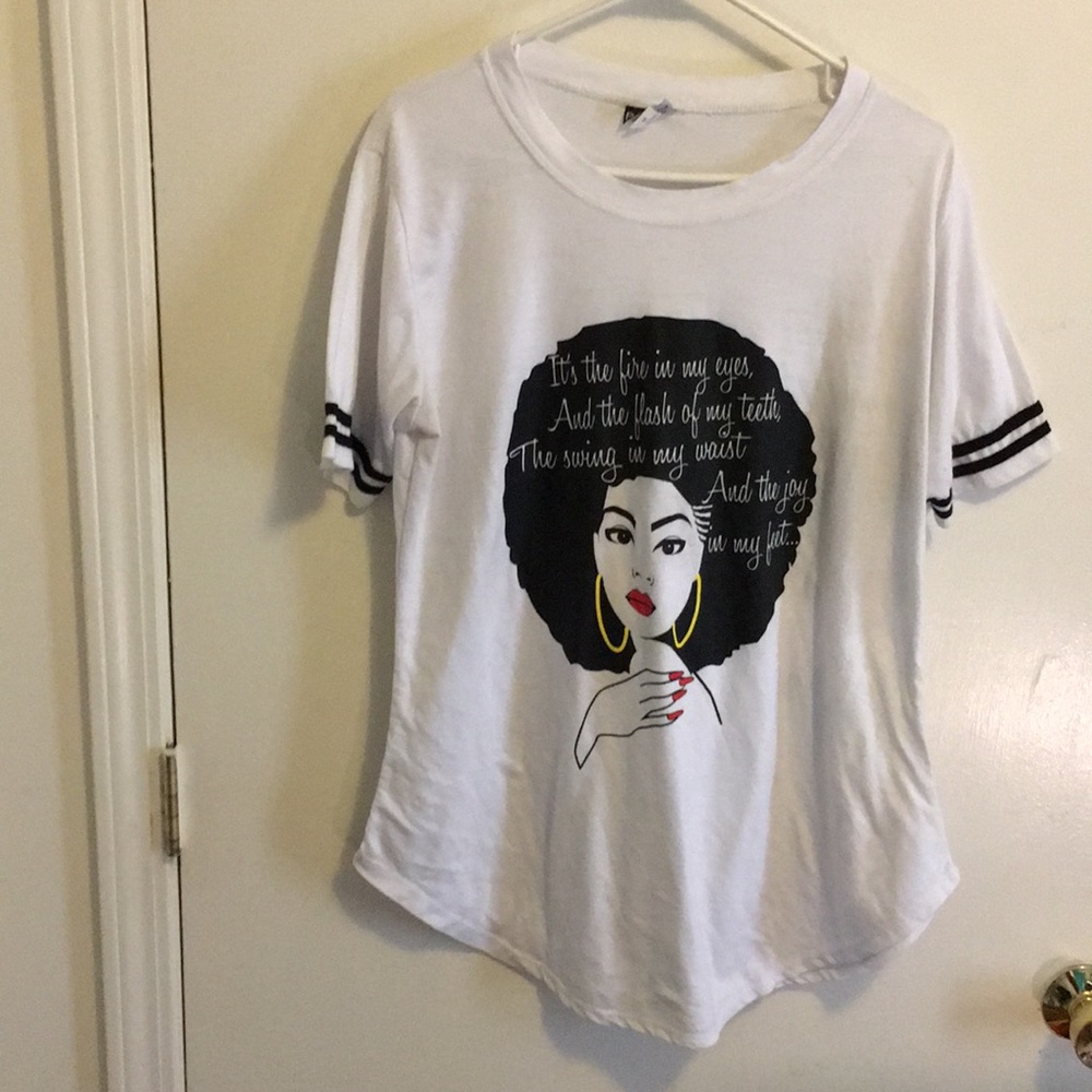 Black and white tee